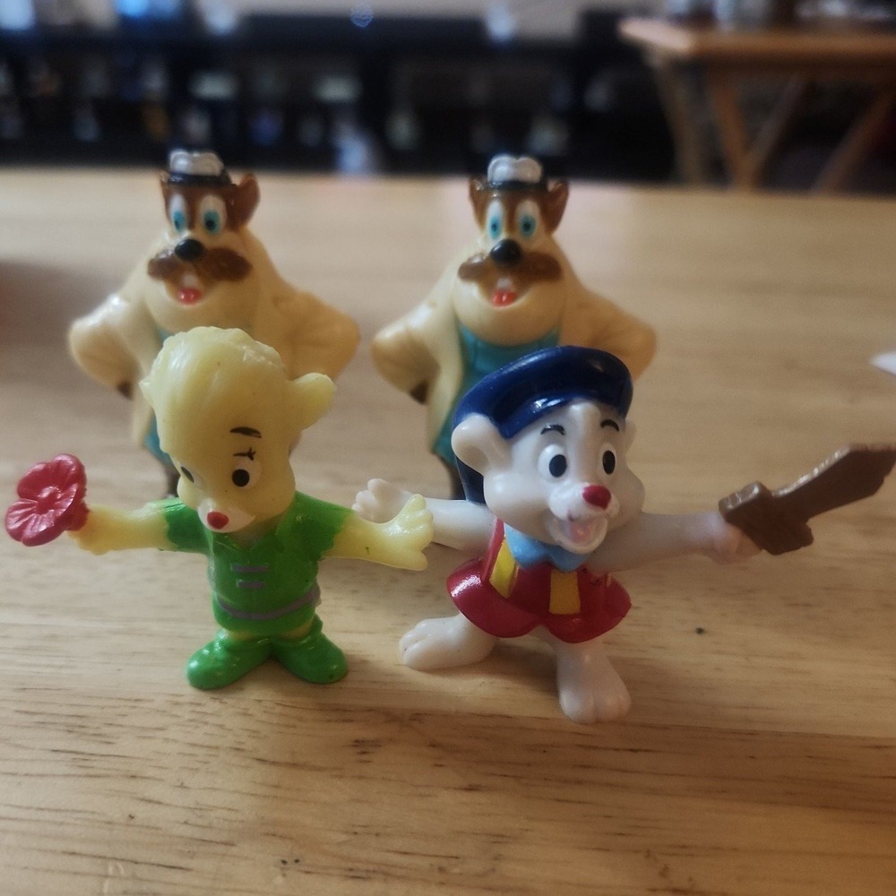 Disney Gummy Bears,Chip n Dale Rescue Rangers, Darkwing Duck pvc plastic figures